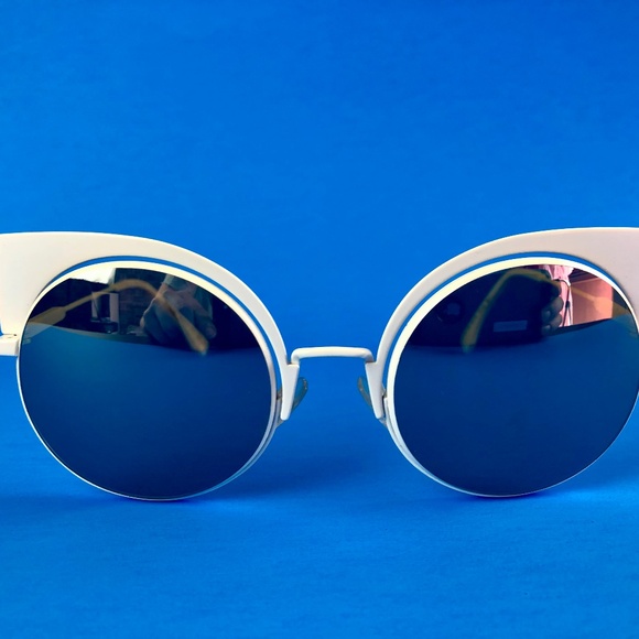 Fendi FF 0177/S White Cat-Eye Round Sunglasses main image 11